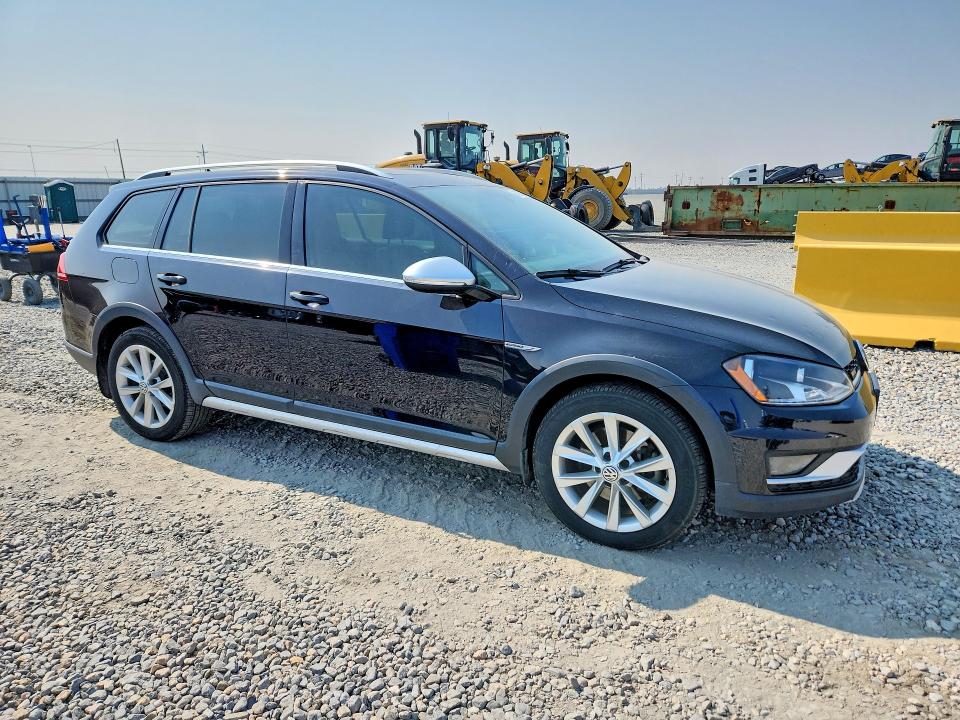 Продажа на аукционе авто 2017 Volkswagen Golf Alltrack, vin: 3VWH17AU7HM523368, номер лота: 64239046