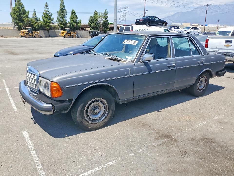 1983 Mercedes-benz 300 მანქანა იყიდება აუქციონზე, vin: WDBAB33A2DB031019, აუქციონის ნომერი: 64330766