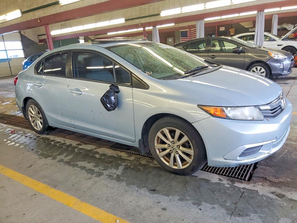 65194786 :رقم المزاد ، 19XFB2F99CE011600 vin ، 2012 Honda Civic مزاد بيع