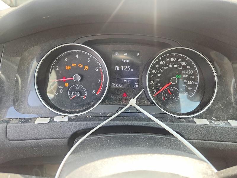 63785496 :رقم المزاد ، 3VWH17AU6JM751187 vin ، 2018 Volkswagen Golf Alltrack مزاد بيع