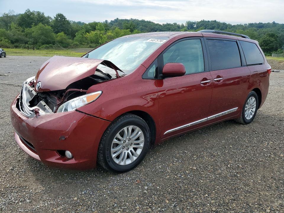 Aukcja sprzedaży 2016 Toyota Sienna, vin: 5TDYK3DC5GS761231, numer aukcji: 64675796