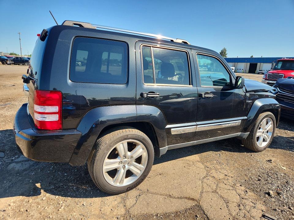 63711486 :رقم المزاد ، 1C4PJMFK7CW114395 vin ، 2012 Jeep Liberty مزاد بيع