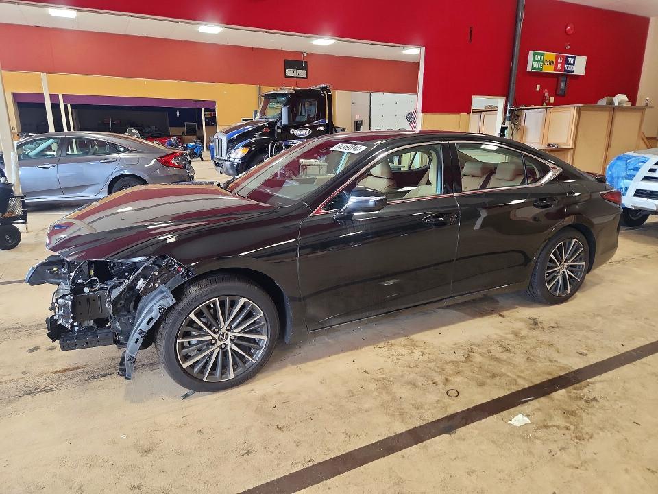 64369896 :رقم المزاد ، 58ADA1C12SU074948 vin ، 2025 Lexus Es 300h مزاد بيع