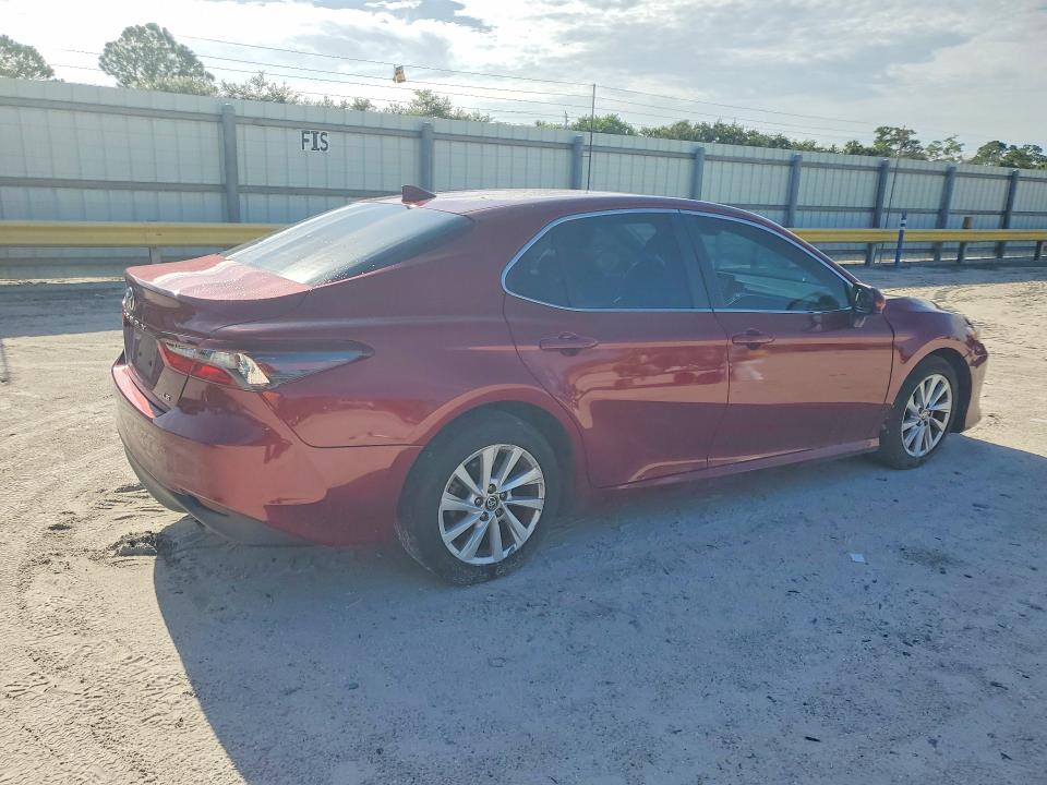 Продаж на аукціоні авто 2022 Toyota Camry, vin: 4T1C11AK1NU045394, номер лоту: 66418016