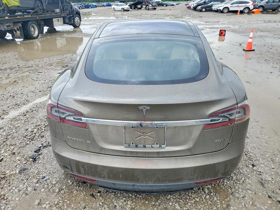 2015 Tesla Model S მანქანა იყიდება აუქციონზე, vin: 5YJSA1E23FF103073, აუქციონის ნომერი: 65476066