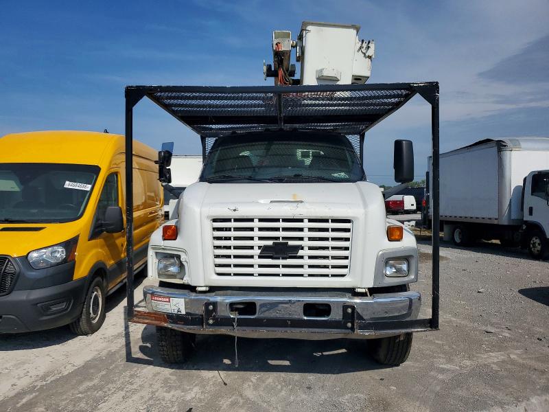 64604256 :رقم المزاد ، 1GBJ7C1C15F508643 vin ، 2005 Chevrolet C7500 مزاد بيع