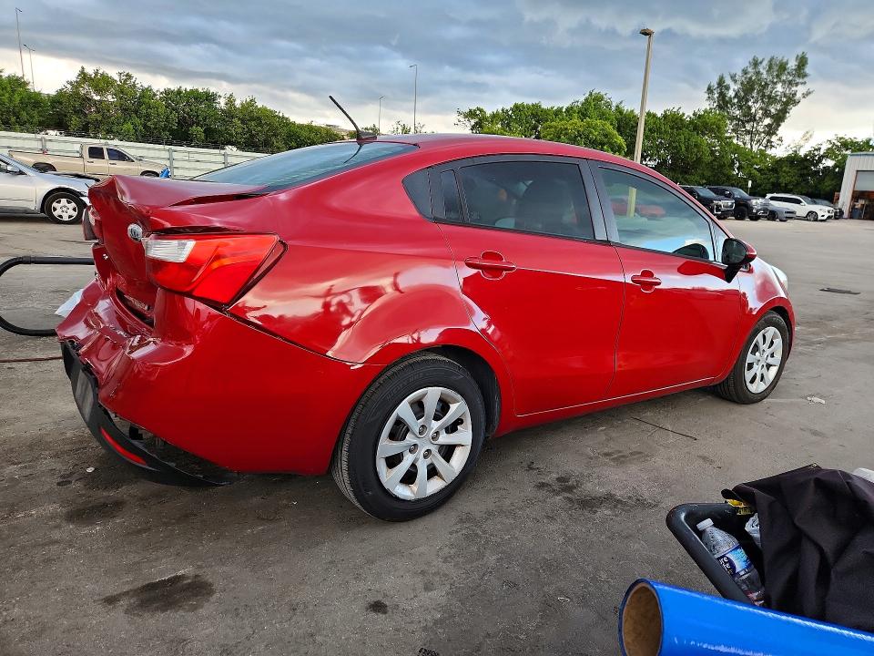 66901056 :رقم المزاد ، KNADM4A30E6370744 vin ، 2014 Kia Rio مزاد بيع