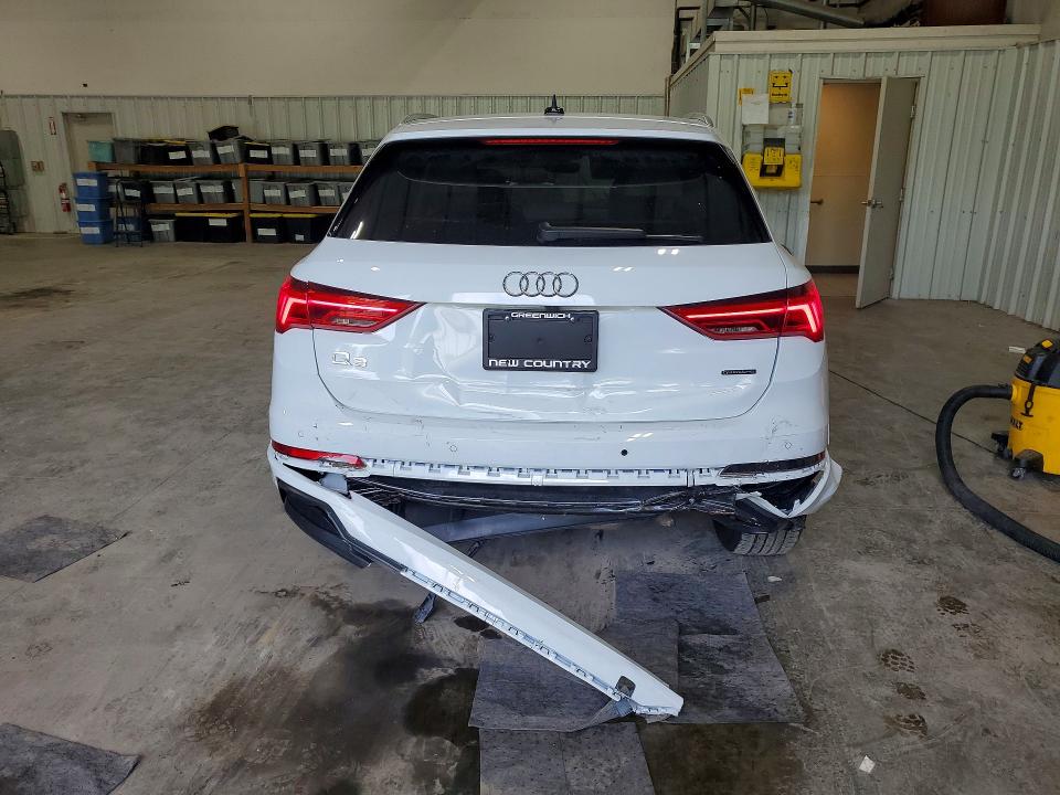 2022 Audi Q3 მანქანა იყიდება აუქციონზე, vin: WA1DECF38N1004850, აუქციონის ნომერი: 63652806