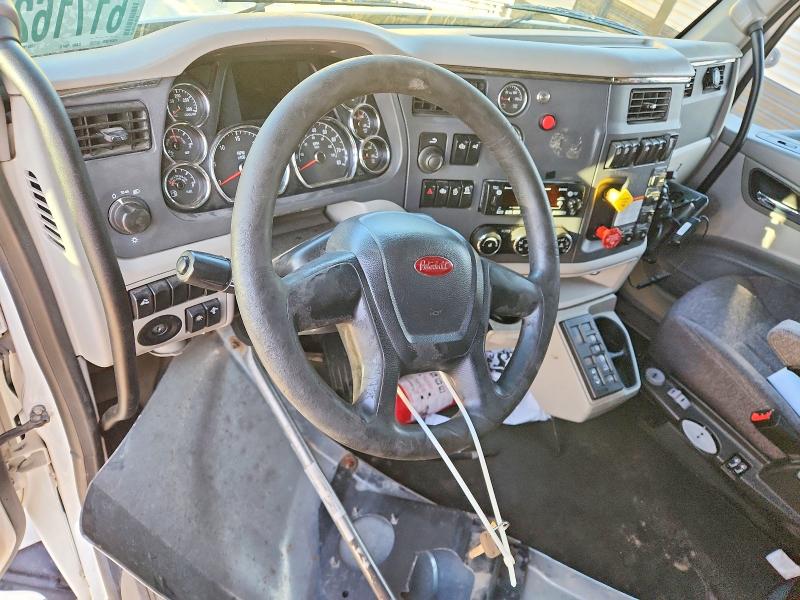 Продажа на аукционе авто 2018 Peterbilt 579, vin: 1XPBDP9X0JD474092, номер лота: 61716206