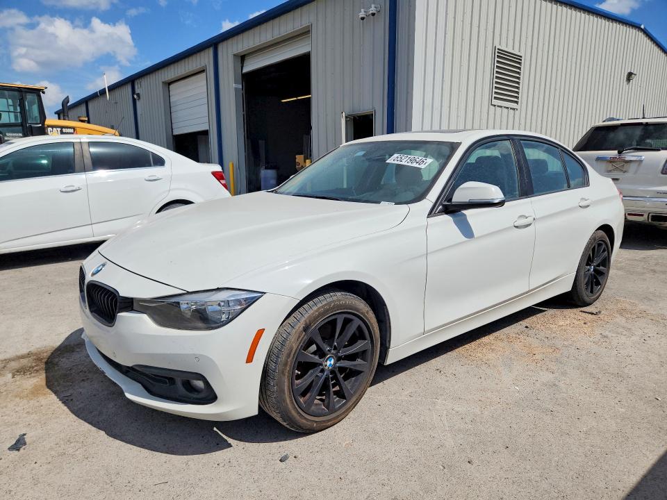 65219646 :رقم المزاد ، WBA8E1G30HNU16331 vin ، 2017 Bmw 320 مزاد بيع