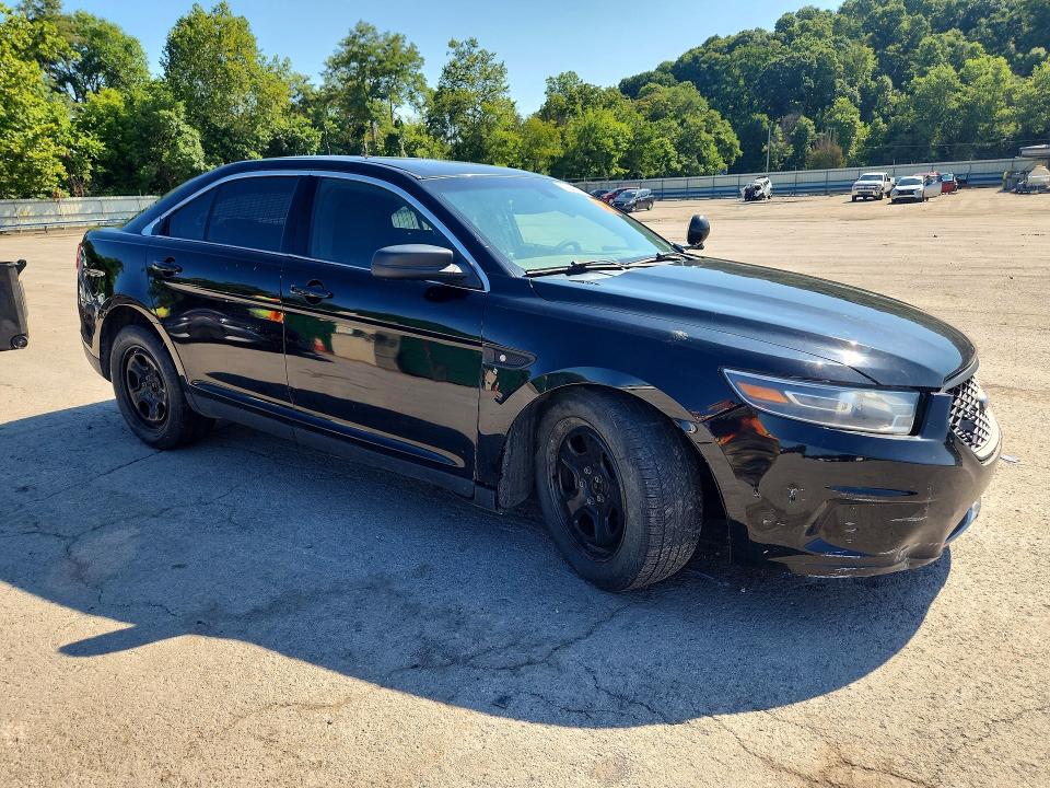 62985476 :رقم المزاد ، 1FAHP2MT5FG186946 vin ، 2015 Ford Taurus مزاد بيع