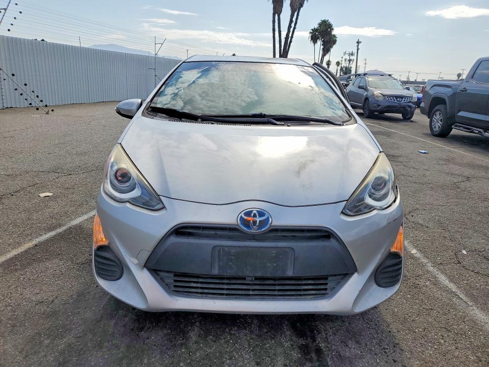Продажа на аукционе авто 2016 Toyota Prius C, vin: JTDKDTB33G1115976, номер лота: 64685916
