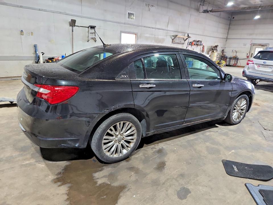 Продажа на аукционе авто 2011 Chrysler 200, vin: 1C3BC2FG0BN520418, номер лота: 67121646