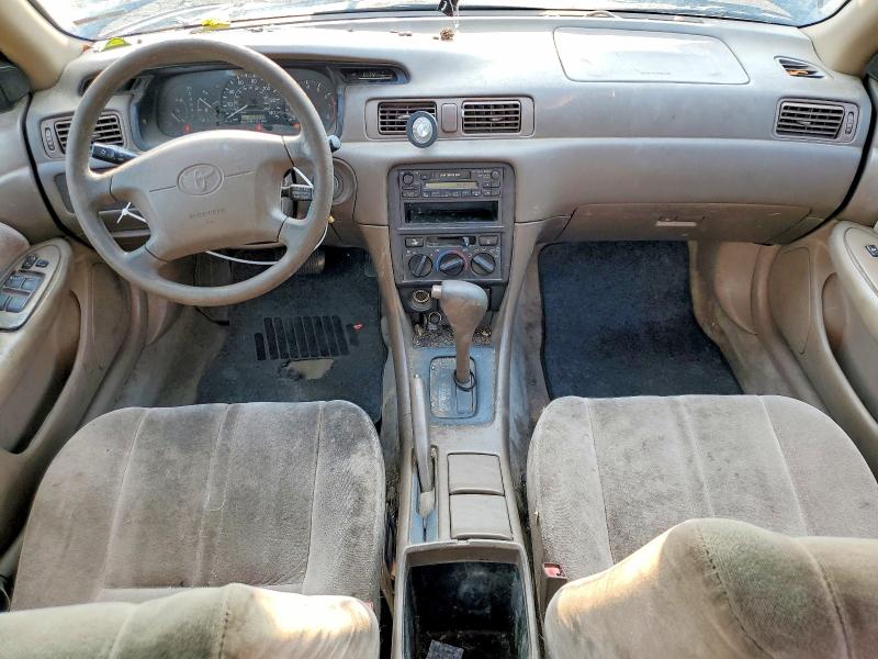 63333086 :رقم المزاد ، JT2BG22K6X0308758 vin ، 1999 Toyota Camry مزاد بيع