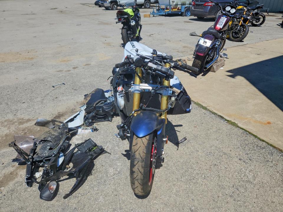 63853106 :رقم المزاد ، JS1GR7MA6S7100964 vin ، 2025 Suzuki Gsx-r750 مزاد بيع