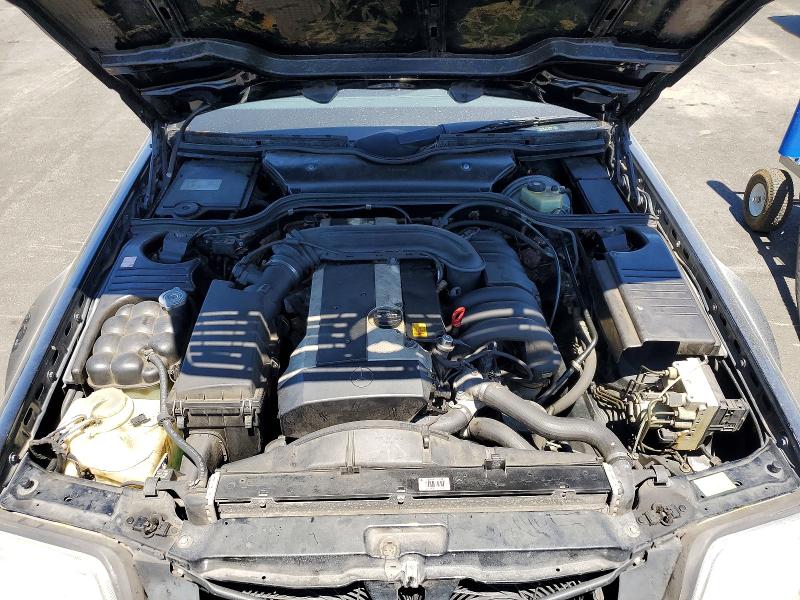 1996 Mercedes-benz Sl მანქანა იყიდება აუქციონზე, vin: WDBFA63F8TF128433, აუქციონის ნომერი: 63386376