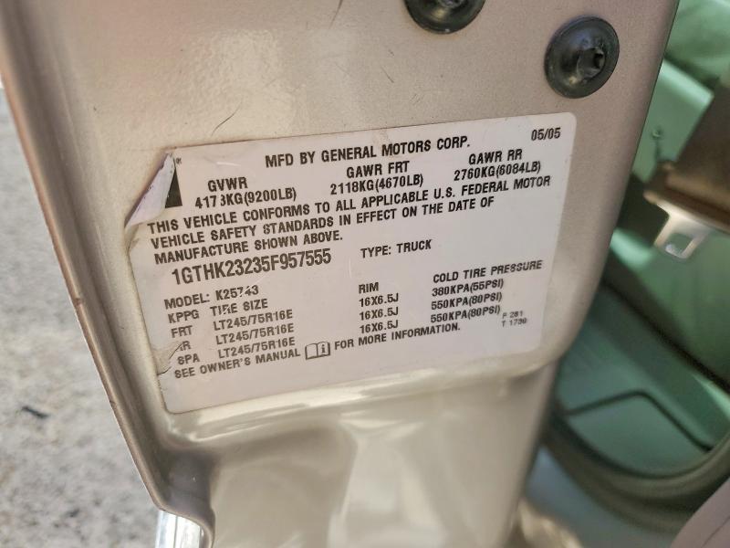 2005 Gmc Sierra მანქანა იყიდება აუქციონზე, vin: 1GTHK23235F957555, აუქციონის ნომერი: 63806736