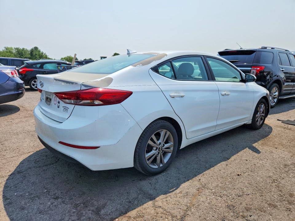 64486956 :رقم المزاد ، 5NPD84LF3HH169946 vin ، 2017 Hyundai Elantra مزاد بيع