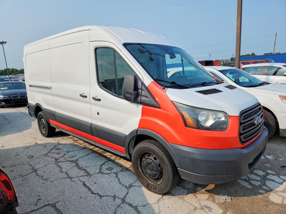 64218276 :رقم المزاد ، 1FTNR2CM9FKA30939 vin ، 2015 Ford Transit مزاد بيع