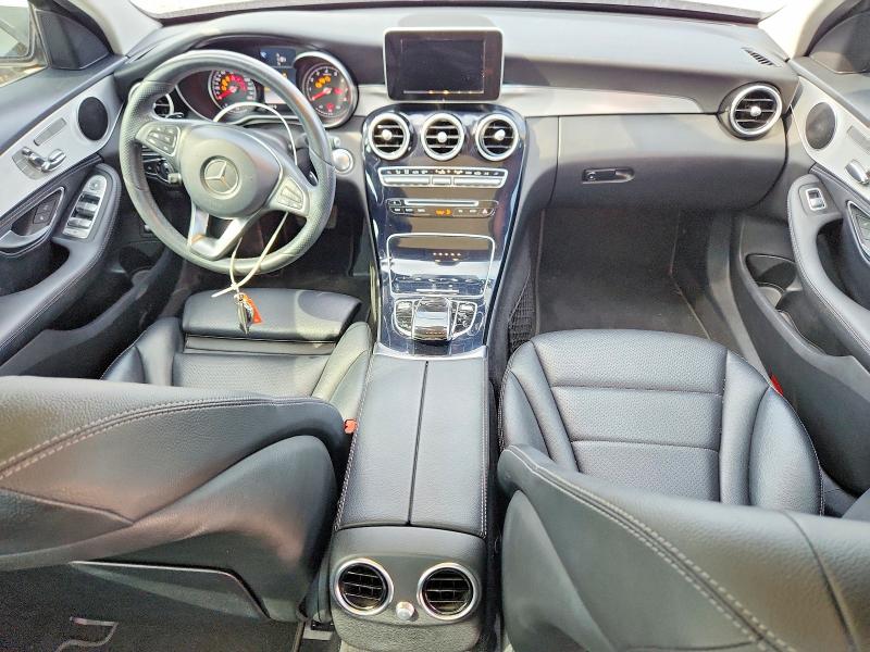 2015 Mercedes-benz C მანქანა იყიდება აუქციონზე, vin: 55SWF4KB5FU092522, აუქციონის ნომერი: 65347916