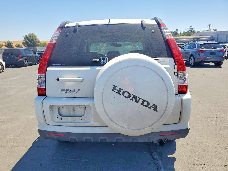 Продажа на аукционе авто 2005 Honda Cr-v, vin: JHLRD78985C016804, номер лота: 64299426