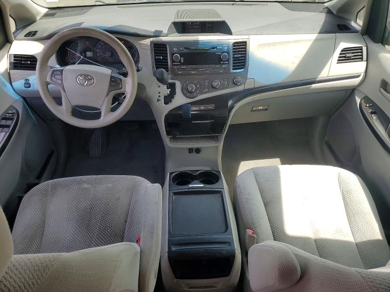 64873086 :رقم المزاد ، 5TDKK3DC9BS012107 vin ، 2011 Toyota Sienna مزاد بيع