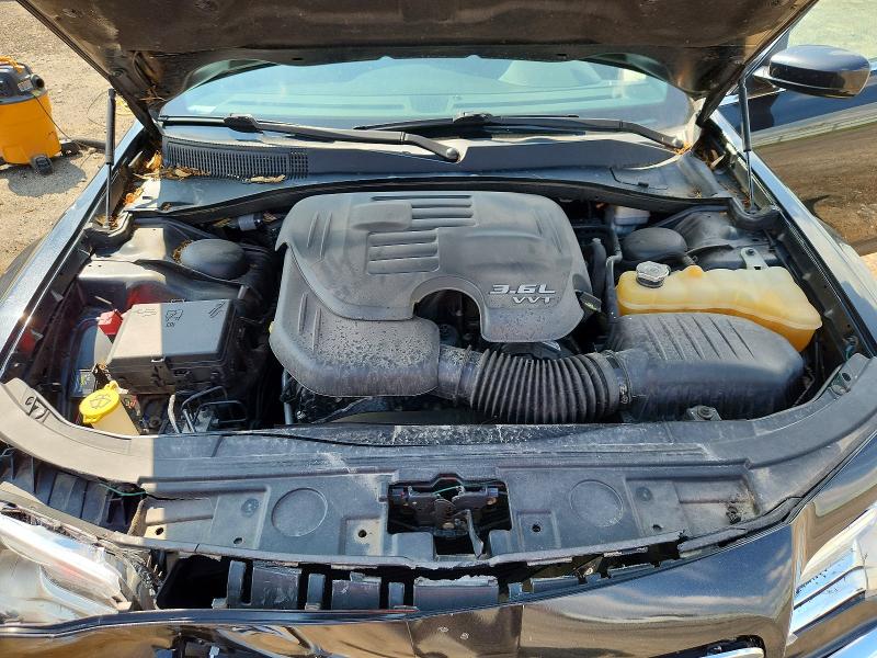 63761016 :رقم المزاد ، 2C3CCARG6EH255690 vin ، 2014 Chrysler 300 مزاد بيع