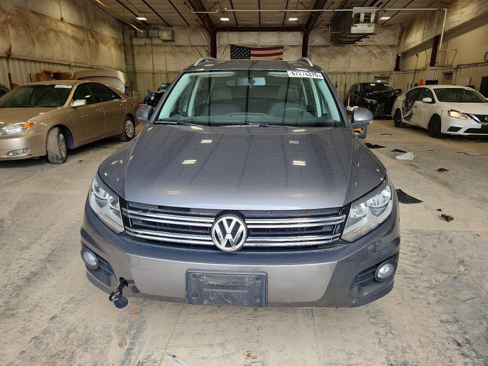 2015 Volkswagen Tiguan მანქანა იყიდება აუქციონზე, vin: WVGBV7AX5FW606751, აუქციონის ნომერი: 67278376