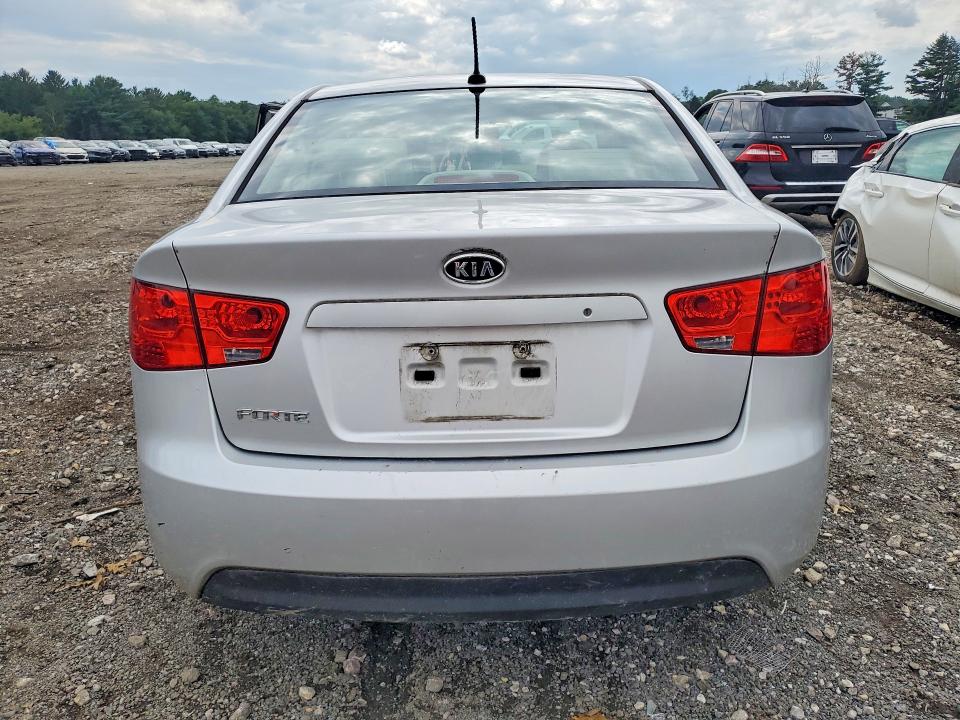2012 Kia Forte მანქანა იყიდება აუქციონზე, vin: KNAFT4A2XC5511406, აუქციონის ნომერი: 65237706