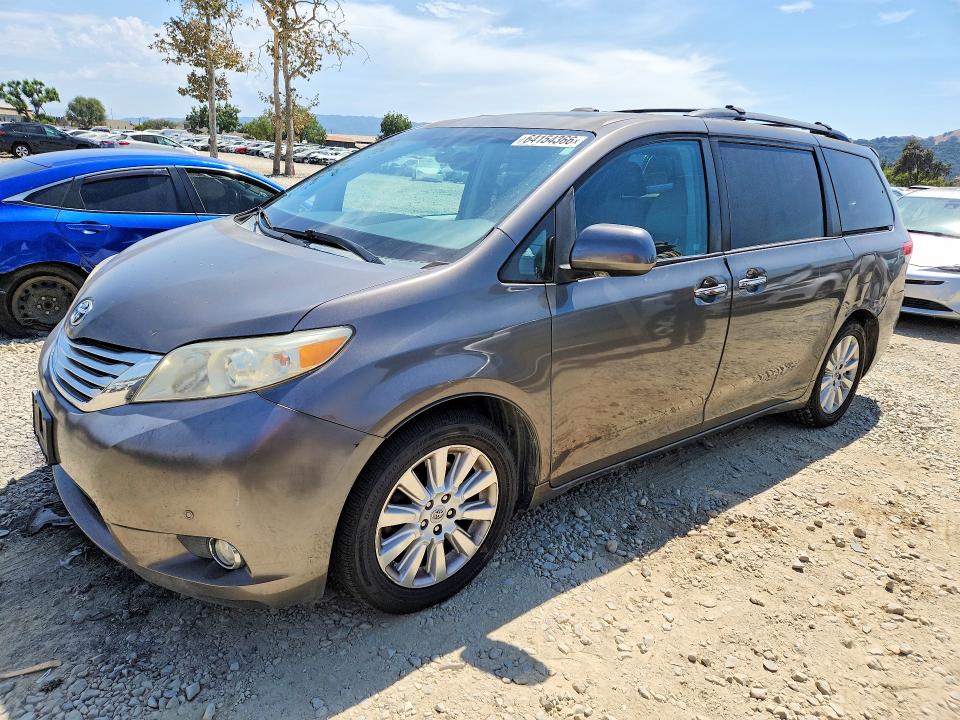2011 Toyota Sienna მანქანა იყიდება აუქციონზე, vin: 5TDDK3DCXBS022895, აუქციონის ნომერი: 64154366