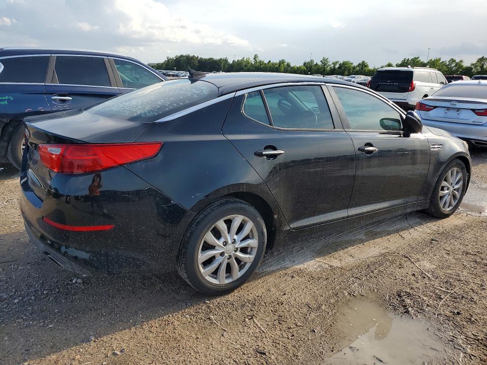 64318276 :رقم المزاد ، 5XXGM4A71FG357717 vin ، 2015 Kia Optima مزاد بيع