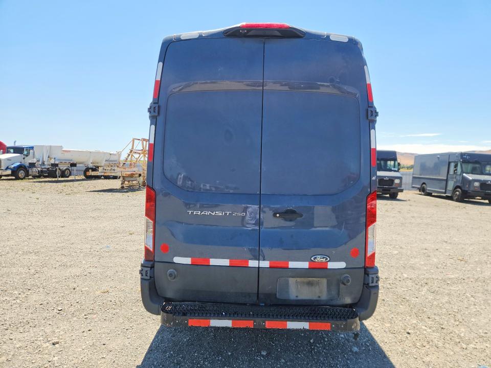 2020 Ford Transit მანქანა იყიდება აუქციონზე, vin: 1FTBR3X86LKA72437, აუქციონის ნომერი: 62263106
