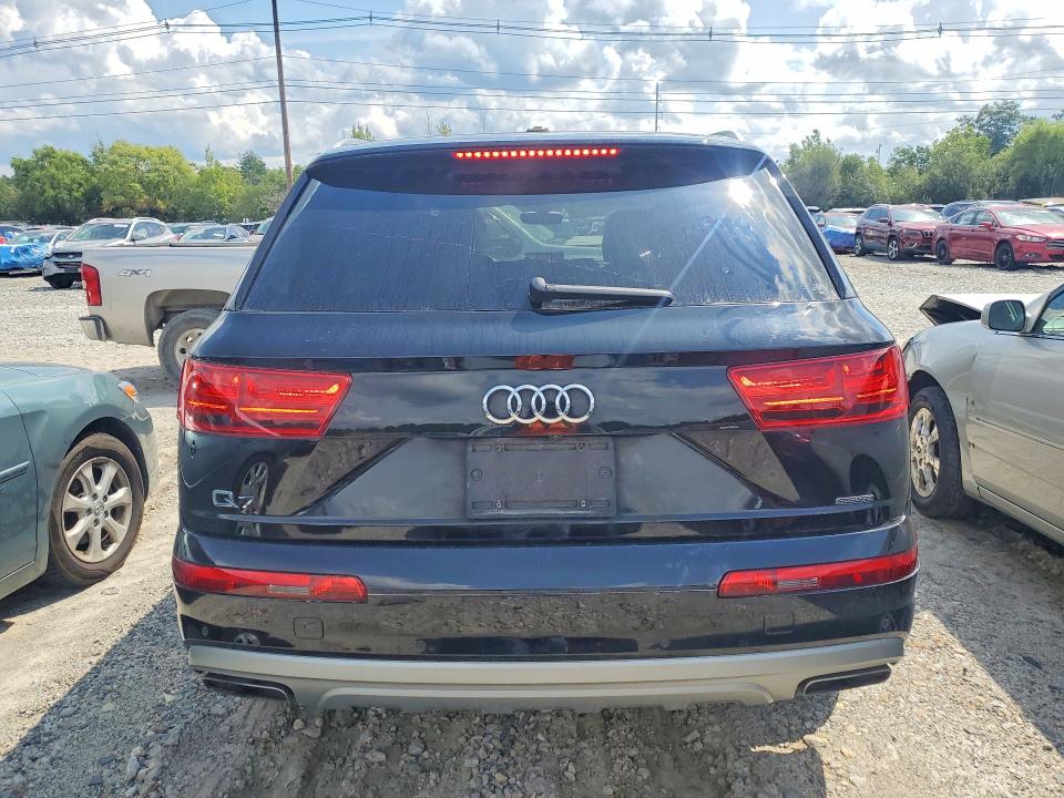 63821056 :رقم المزاد ، WA1LHAF79HD041726 vin ، 2017 Audi Q7 مزاد بيع