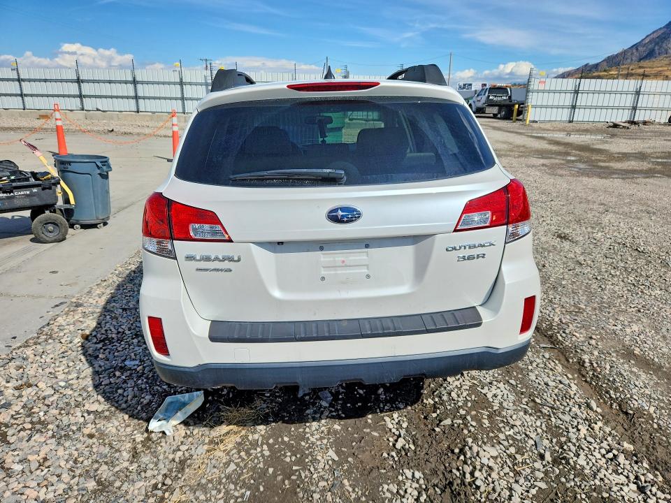 Продажа на аукционе авто 2014 Subaru Outback, vin: 4S4BRDLC1E2249281, номер лота: 64945316