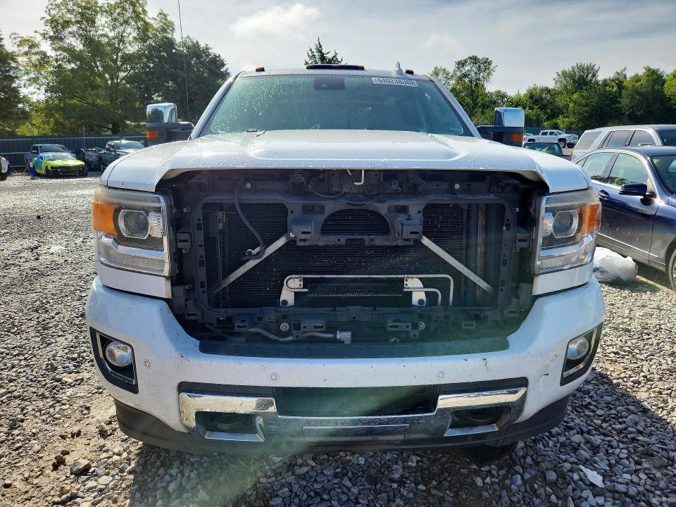 64023836 :رقم المزاد ، 1GT12UE89GF142052 vin ، 2016 Gmc Sierra مزاد بيع