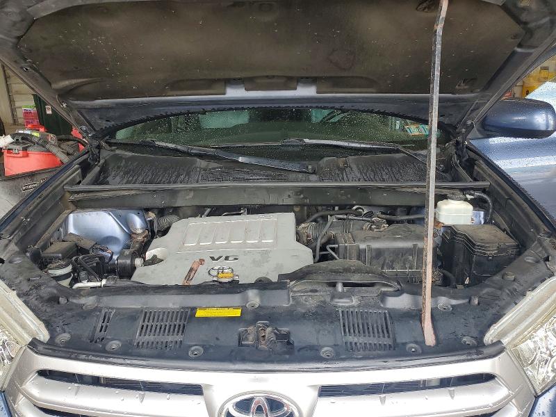 Продажа на аукционе авто 2012 Toyota Highlander, vin: 5TDBK3EH1CS169982, номер лота: 64001576