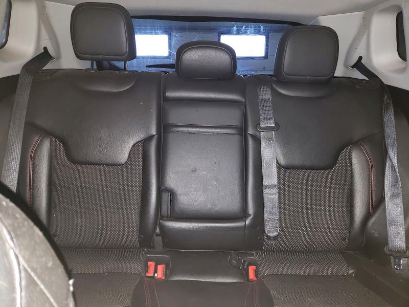 65496836 :رقم المزاد ، 3C4NJDDB9JT207349 vin ، 2018 Jeep Compass مزاد بيع