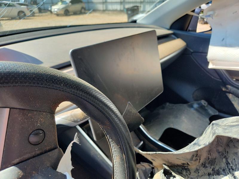 66421966 :رقم المزاد ، 5YJYGDEEXMF070512 vin ، 2021 Tesla Model Y مزاد بيع