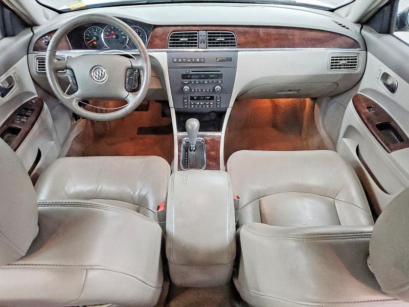 60733516 :رقم المزاد ، 2G4WD582681173549 vin ، 2008 Buick Lacrosse مزاد بيع