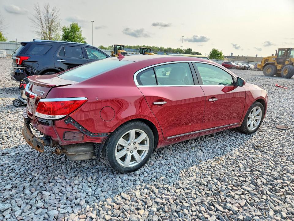 64231896 :رقم المزاد ، 1G4GC5ED5BF317640 vin ، 2011 Buick Lacrosse مزاد بيع