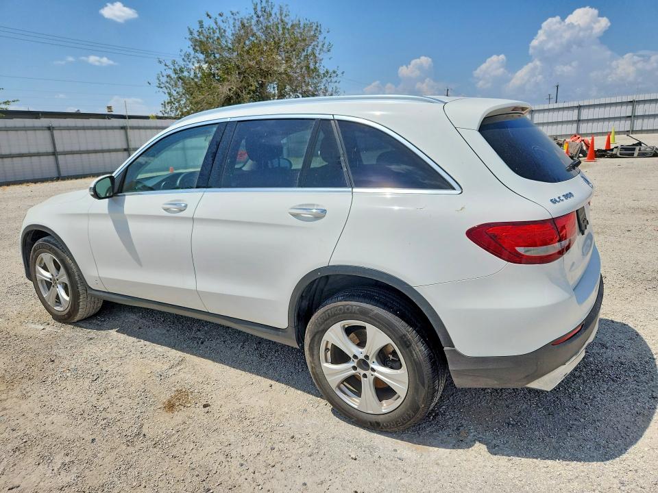 65864346 :رقم المزاد ، WDC0G4JB9HF224728 vin ، 2017 Mercedes-benz Glc مزاد بيع