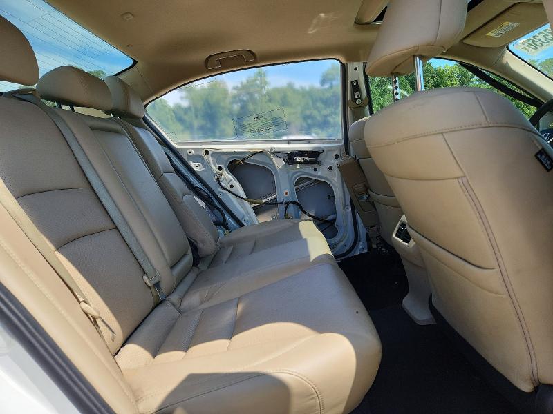 Auction sale of the 2016 Honda Accord, vin: 1HGCR2F82GA081830, lot number: 63635356
