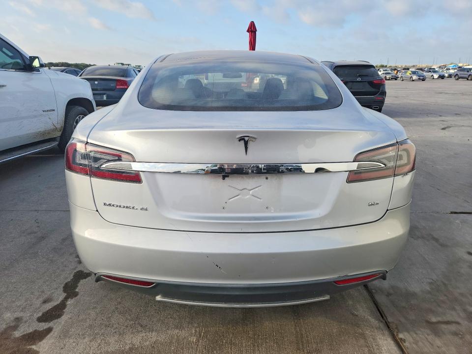 Продажа на аукционе авто 2013 Tesla Model S, vin: 5YJSA1CN8DFP13173, номер лота: 64153566