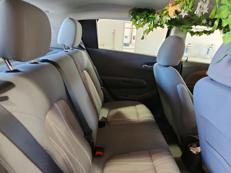 66084276 :رقم المزاد ، 1G1JC6SH5F4124440 vin ، 2015 Chevrolet Sonic مزاد بيع