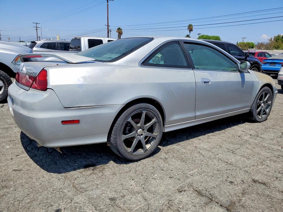 Продажа на аукционе авто 2002 Honda Accord, vin: 1HGCG22502A004576, номер лота: 64699496