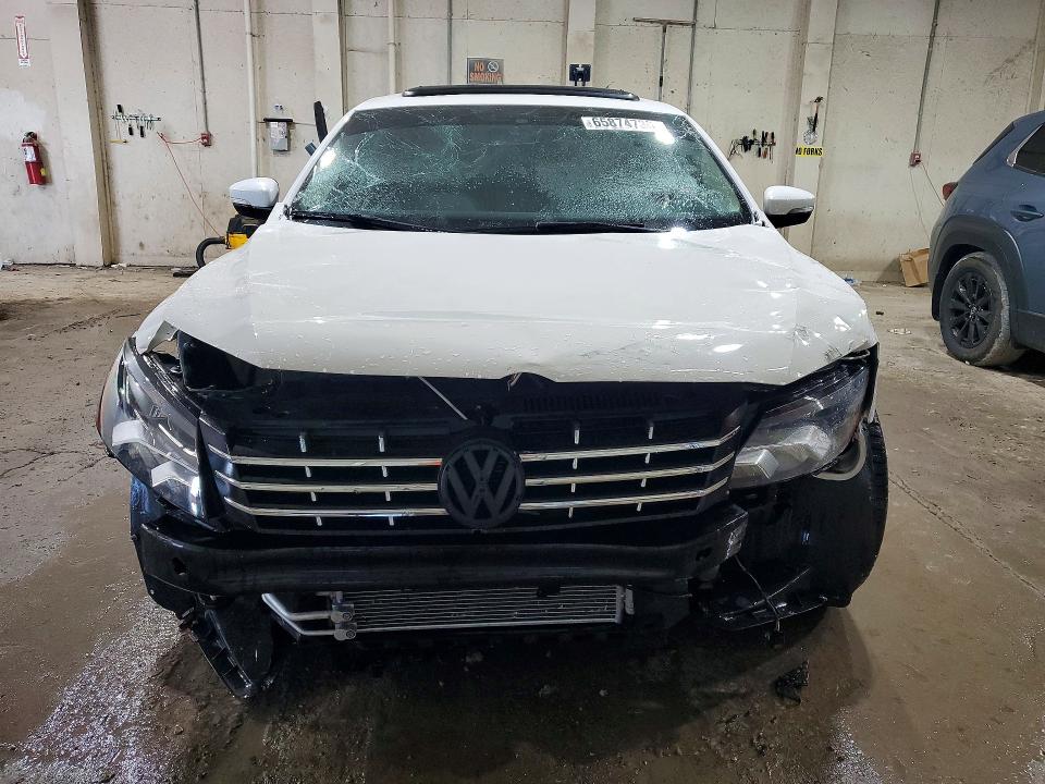 65874736 :رقم المزاد ، 1VWCV7A39FC064123 vin ، 2015 Volkswagen Passat مزاد بيع