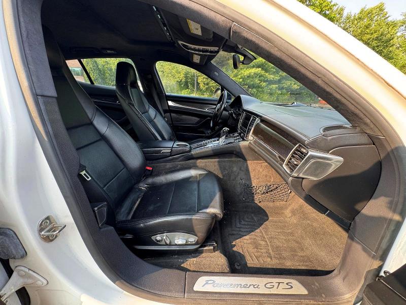 65331236 :رقم المزاد ، WP0AF2A74DL075430 vin ، 2013 Porsche Panamera مزاد بيع