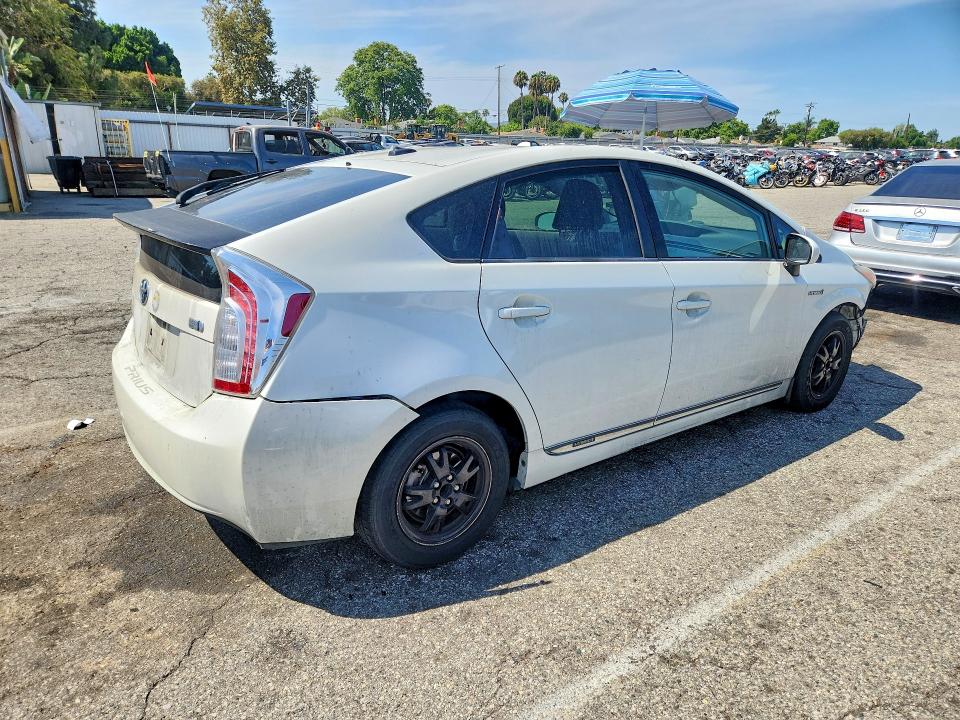 64261596 :رقم المزاد ، JTDKN3DU3E1778755 vin ، 2014 Toyota Prius مزاد بيع