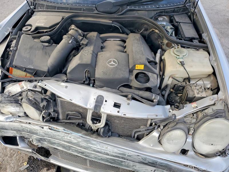 64215196 :رقم المزاد ، WDBLK65G9XT017497 vin ، 1999 Mercedes-benz Clk مزاد بيع