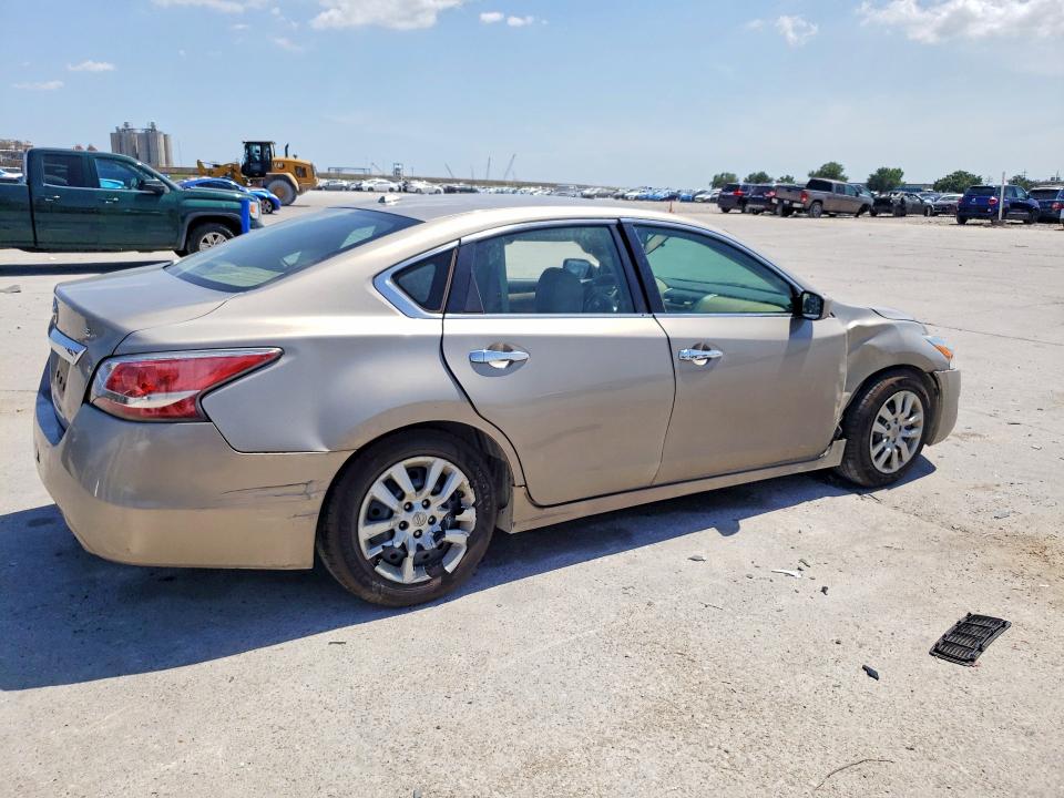 66005806 :رقم المزاد ، 1N4AL3AP8FN321486 vin ، 2015 Nissan Altima مزاد بيع